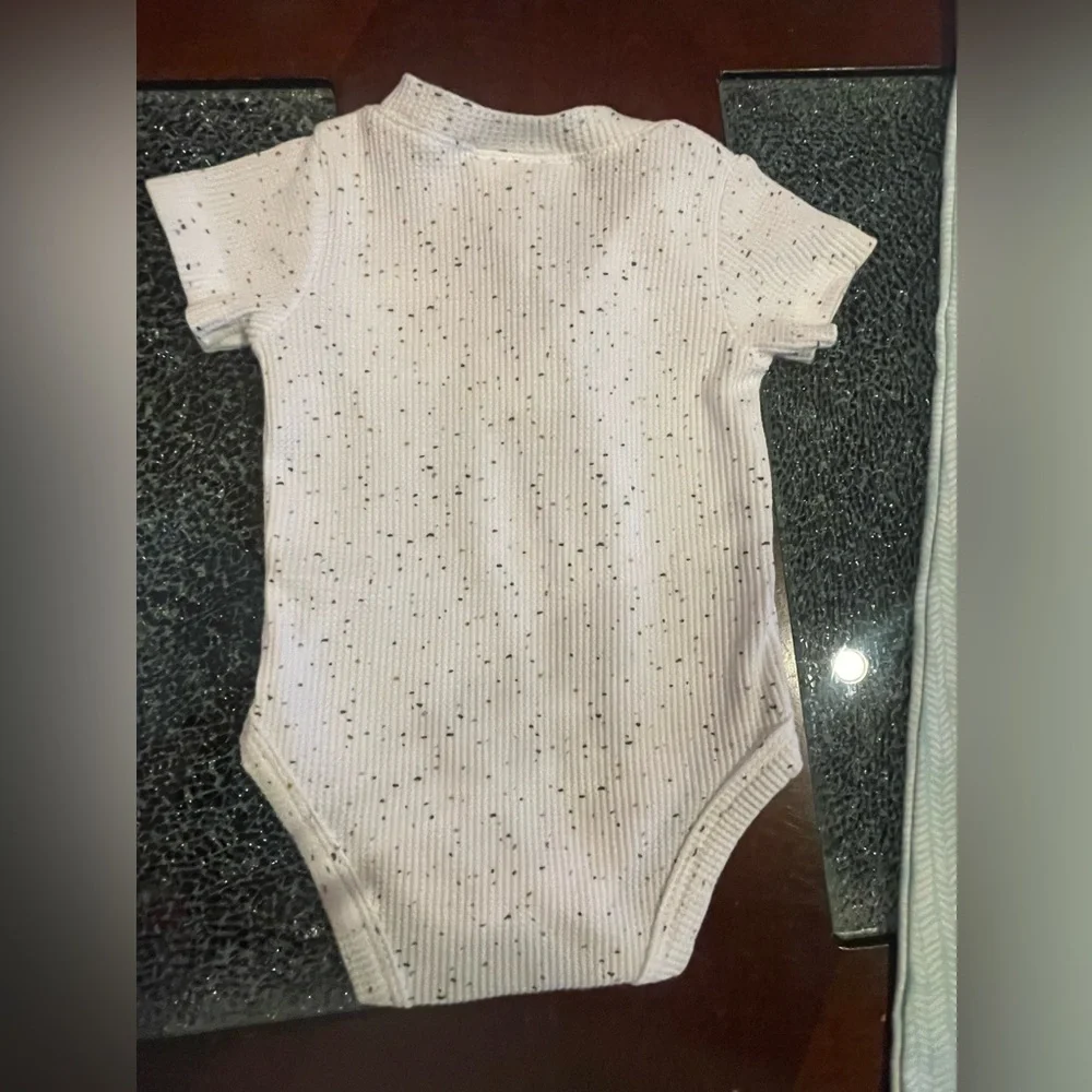 3 Pcs~Nicole Miller New York Snap Bottom Baby 0-3 month